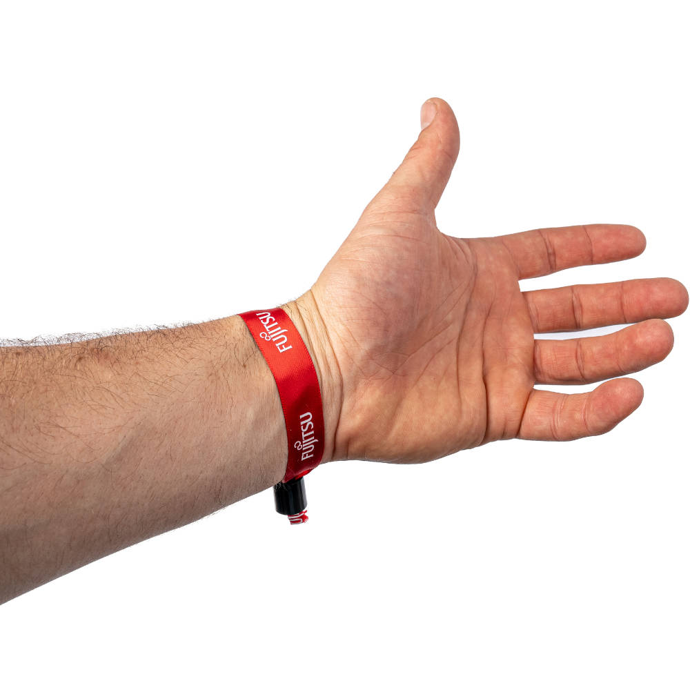 Fujitsu-Armbänder